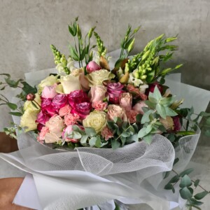 Deluxe Pastel Bouquet made by best florist in Perth!